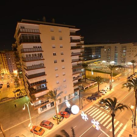 Guesting Velazquez Apartment Cadiz Exterior photo